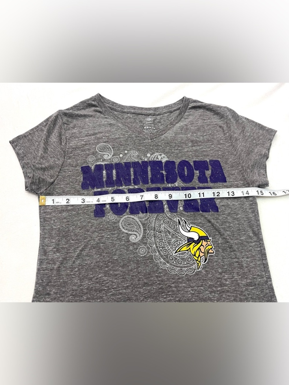 Minnesota Vikings “Minnesota Forever” Gray Purple V-Neck Youth Teen Tee T-Shirt - Picture 10 of 16